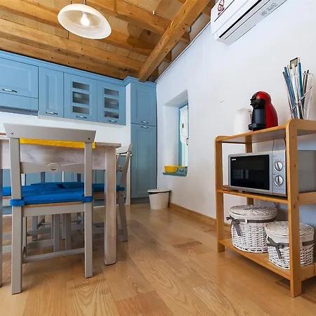 Pastello Apartment *